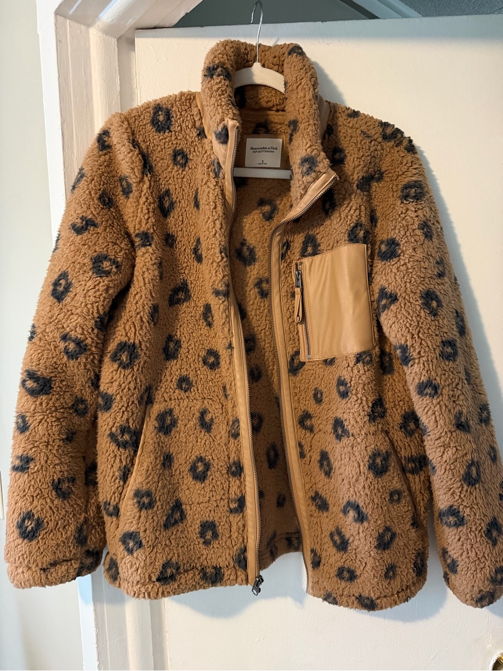 Abercrombie & Fitch Tan Leopard Teddy Jacket